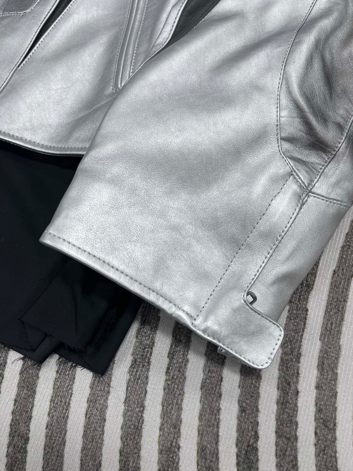 Balenciaga Oversized Leather Bikers Jacket – Silver