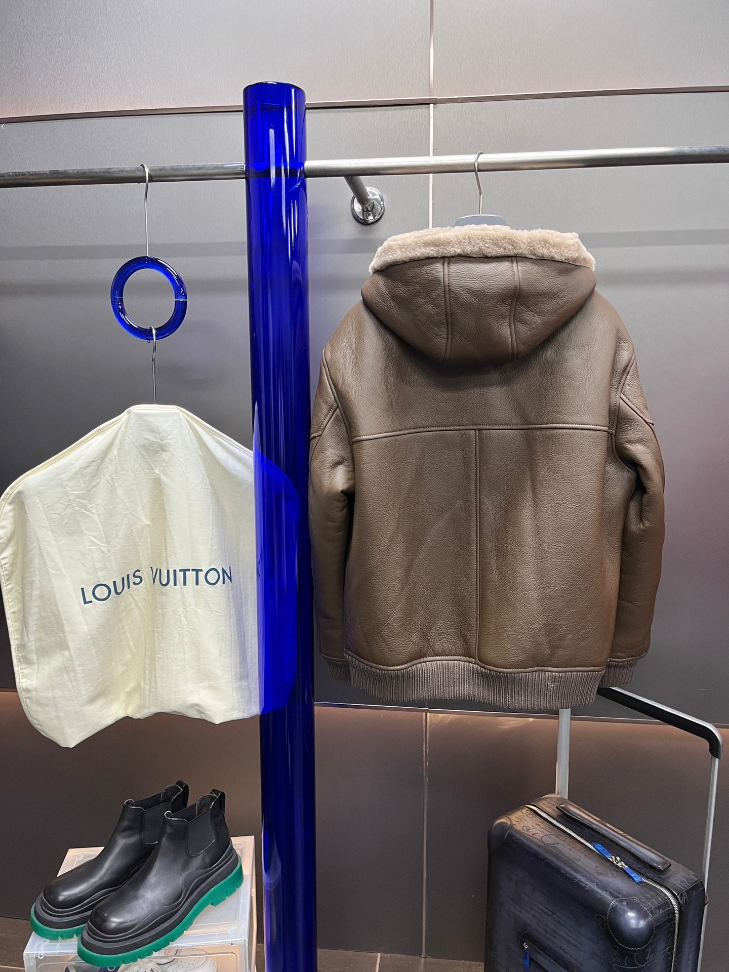 Louis Vuitton Reversible Hooded Shearling Blouson Leather Winter Jacket